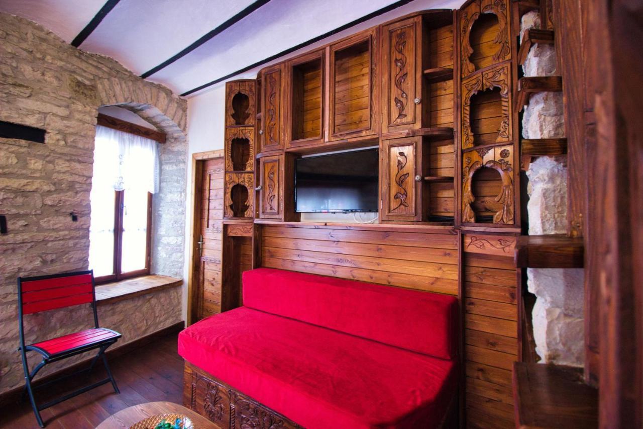 Duplex Apartment Kandile จีโรคาสเตอร์ ภายนอก รูปภาพ